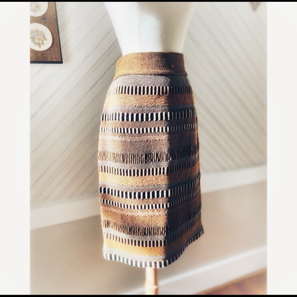 Burberry Prorsum • Tribal Knee Length Pencil Skirt